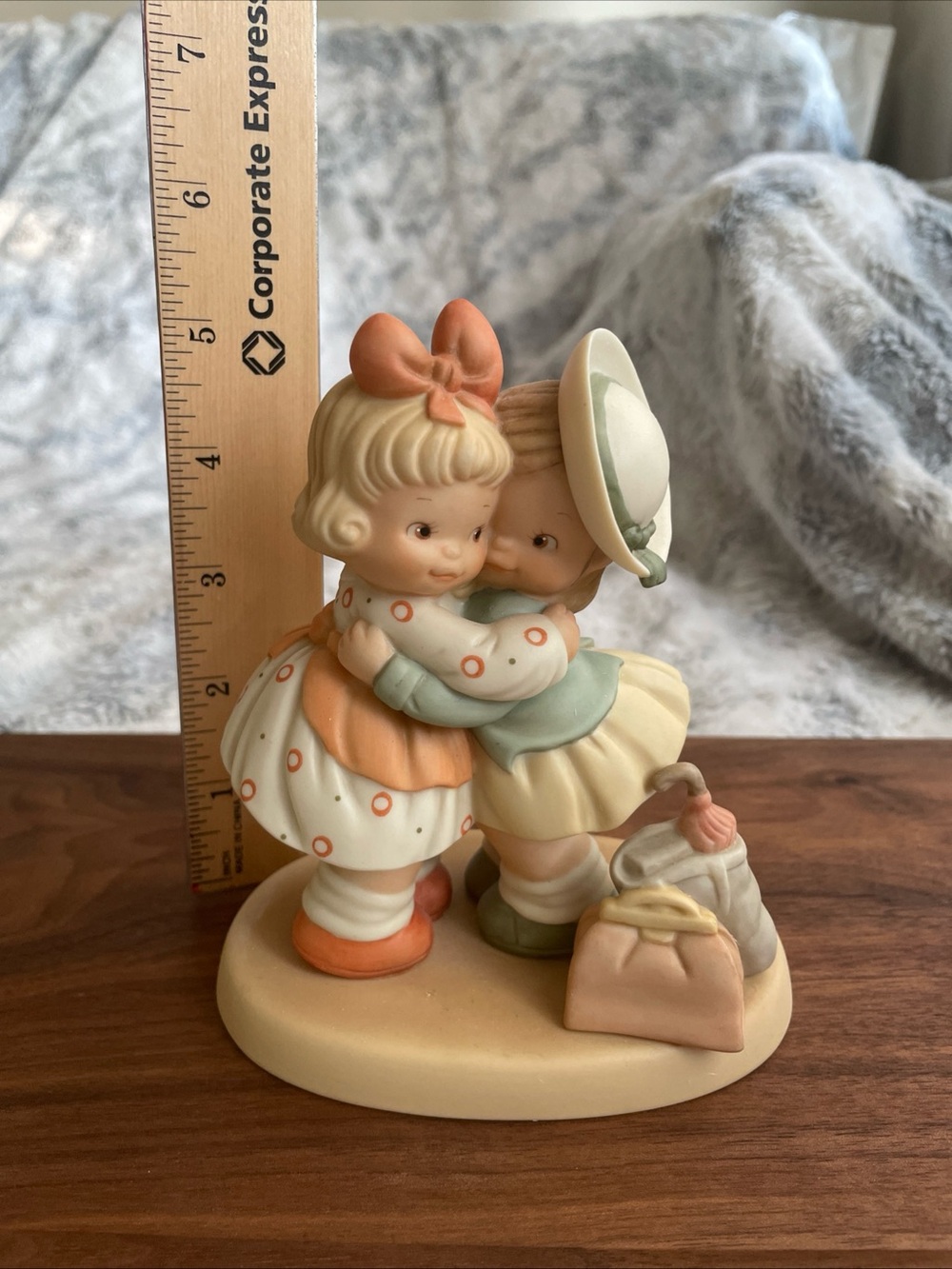 Enesco Pastel Cream, Peach & Mint Hugging Children Figurine - Picture 6 of 10